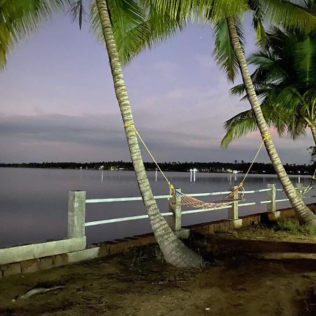 Candlehut Homestay Nileshwar Bagian luar foto