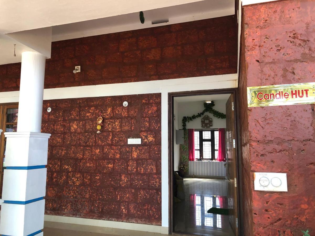 Candlehut Homestay Nileshwar Bagian luar foto